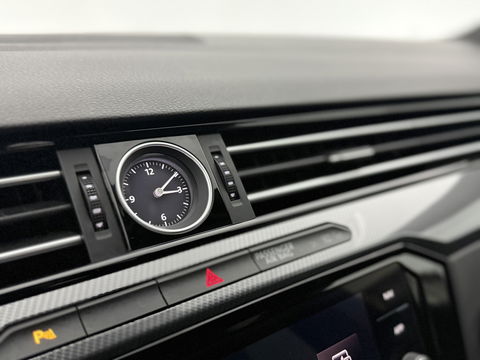 Volkswagen Arteon 1.5 TSI R-Line | Virtual | Adap. Cruise | Carplay | Stoelverw. | Keyless | Navi | Parkeersens.