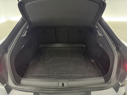 Volkswagen Arteon 1.5 TSI R-Line | Virtual | Adap. Cruise | Carplay | Stoelverw. | Keyless | Navi | Parkeersens.