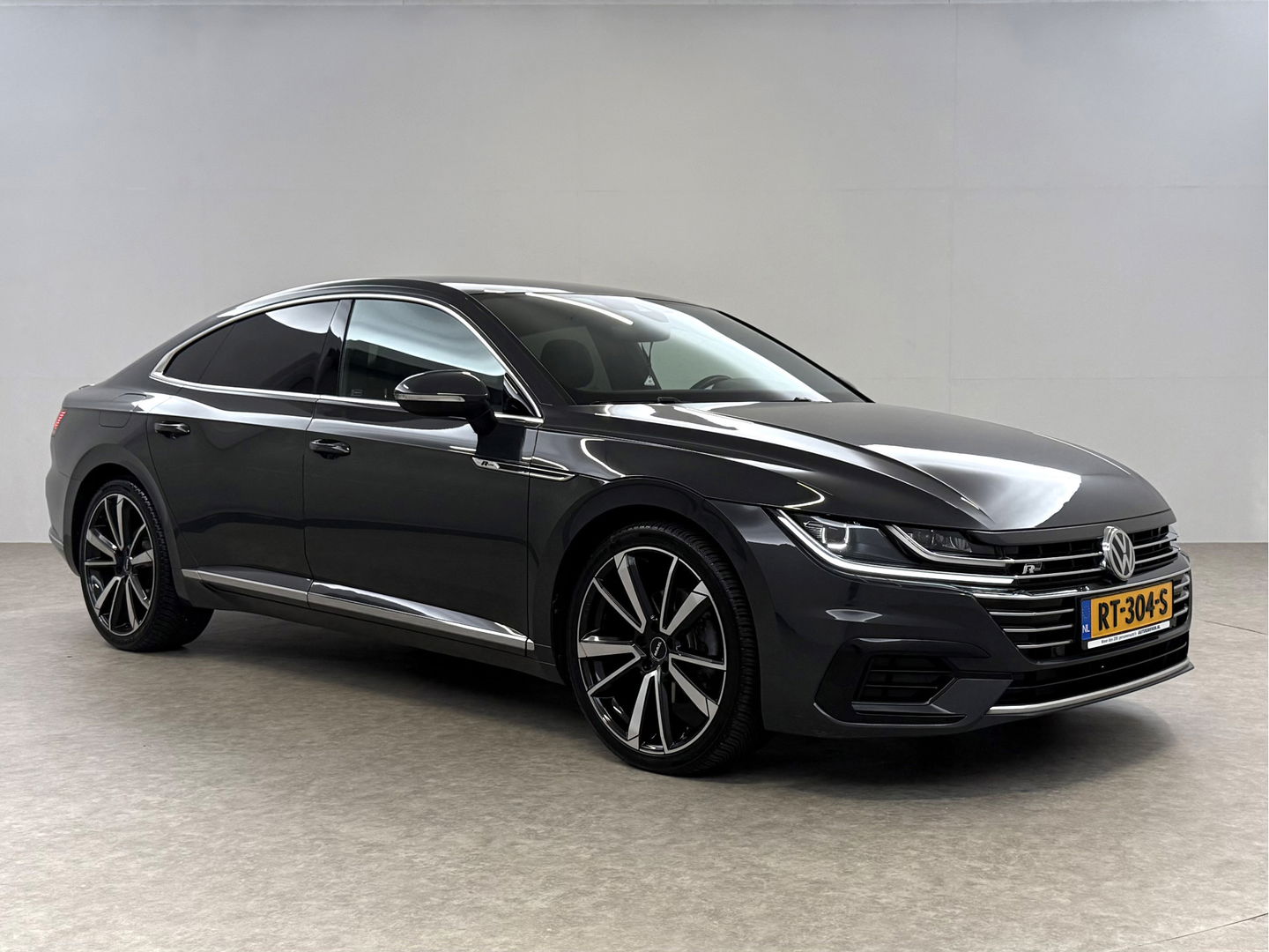 Volkswagen Arteon 1.5 TSI R-Line | Virtual | Adap. Cruise | Carplay | Stoelverw. | Keyless | Navi | Parkeersens.