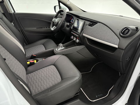 Renault ZOE 50 kWh Huur Accu | SOH 96% | Virtual | Airco | Cruise | Carplay | Camera | Parkeersens.