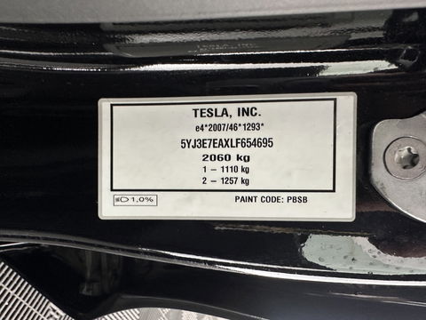 Tesla Model 3 Standard RWD Plus 60 kWh [ 3-Fase ] {SOH-86%} (INCL-BTW) Aut. *PANO | AUTO-PILOT | LEATHER | KEYLESS | FULL-LED | MEMORY-PACK | SURROUND-VIEW | DAB | CARPLAY | DIGI-COCKPIT | LANE-ASSIST | COMFORT-SEATS | 18"ALU*