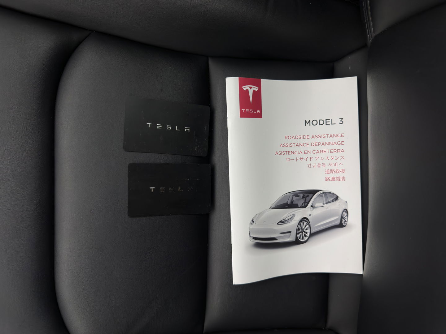 Tesla Model 3 Standard RWD Plus 60 kWh [ 3-Fase ] {SOH-86%} (INCL-BTW) Aut. *PANO | AUTO-PILOT | LEATHER | KEYLESS | FULL-LED | MEMORY-PACK | SURROUND-VIEW | DAB | CARPLAY | DIGI-COCKPIT | LANE-ASSIST | COMFORT-SEATS | 18"ALU*