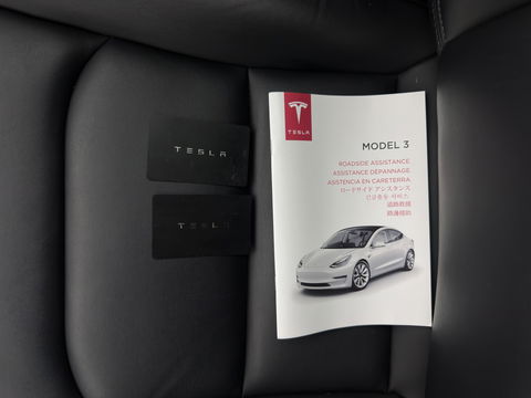 Tesla Model 3 Standard RWD Plus 60 kWh [ 3-Fase ] {SOH-86%} (INCL-BTW) Aut. *PANO | AUTO-PILOT | LEATHER | KEYLESS | FULL-LED | MEMORY-PACK | SURROUND-VIEW | DAB | CARPLAY | DIGI-COCKPIT | LANE-ASSIST | COMFORT-SEATS | 18"ALU*