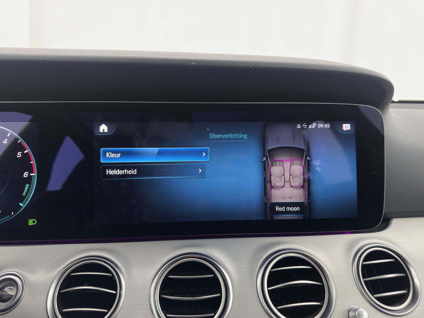 Mercedes-Benz E-Klasse Estate 300 de Luxury Line ( Plug-in ) (INCL-BTW) Aut. *LEATHER | FULL-LED | WIDESCREEN-COCKPIT | BLIND-SPOT | AMBIENT-LIGHT | HEATED-SPORTSEATS | CAMERA | DAB+ | NAVI-FULLMAP | PDC | ADAPTIVE-CRUISE | ECC | 18''ALU*