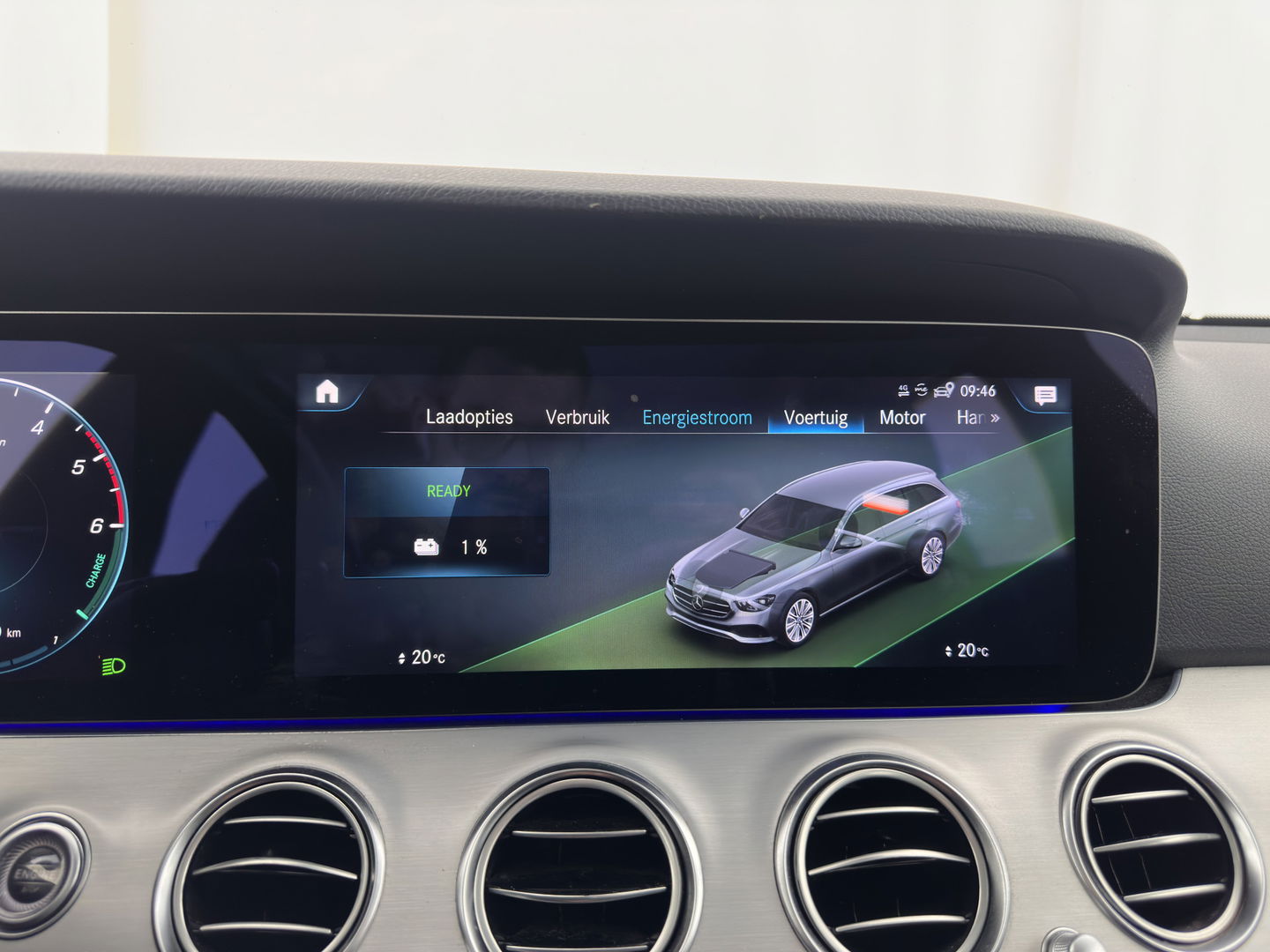 Mercedes-Benz E-Klasse Estate 300 de Luxury Line ( Plug-in ) (INCL-BTW) Aut. *LEATHER | FULL-LED | WIDESCREEN-COCKPIT | BLIND-SPOT | AMBIENT-LIGHT | HEATED-SPORTSEATS | CAMERA | DAB+ | NAVI-FULLMAP | PDC | ADAPTIVE-CRUISE | ECC | 18''ALU*