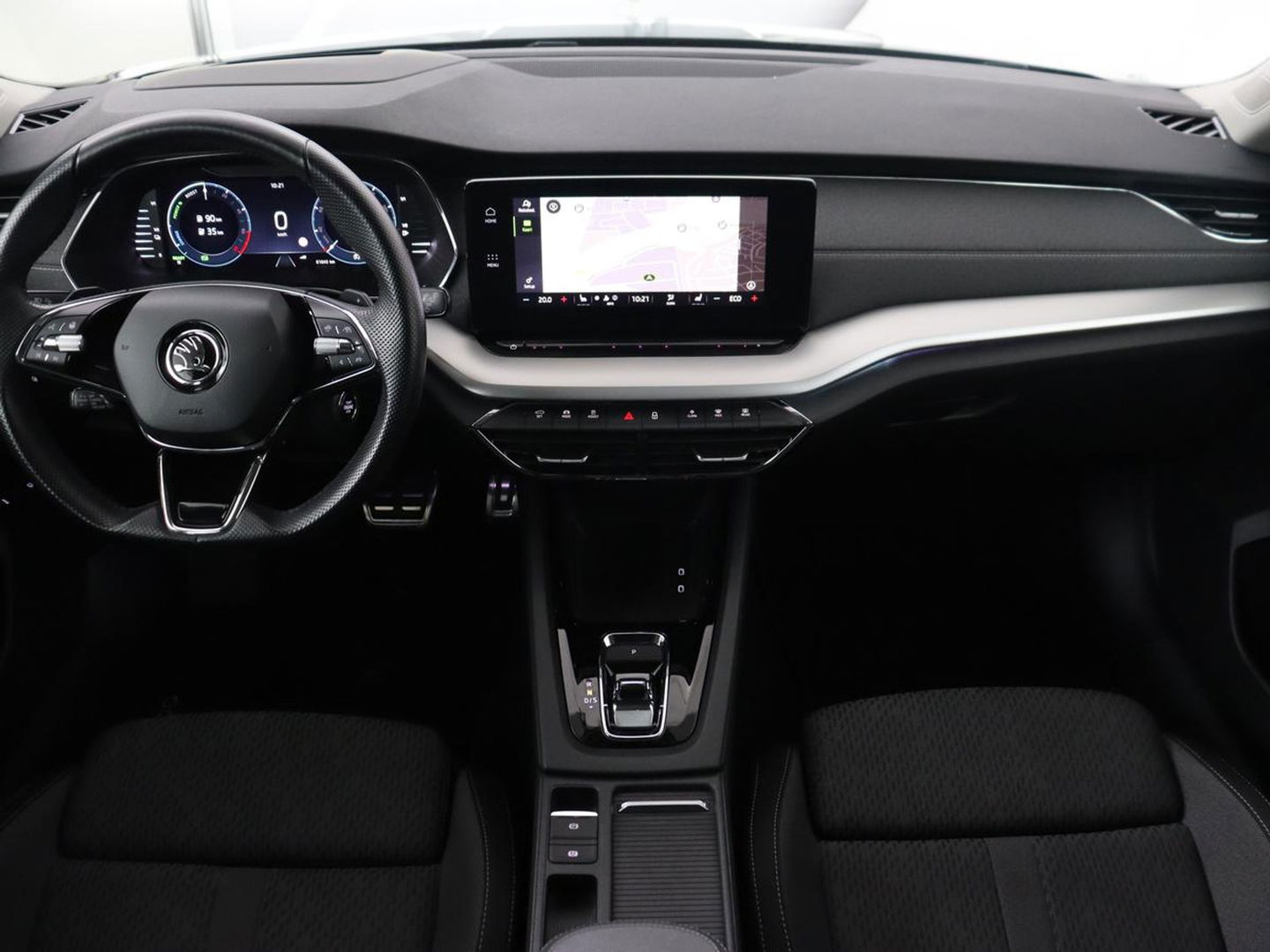 Škoda Octavia 1.4 TSI iV PHEV Business Edition | Head-Up | Stoelverwarming | Adaptive cruise | Camera | Carplay | Sfeerverlichting | Massage | Achterbankverwarming | Navigatie | PHEV | Plug In