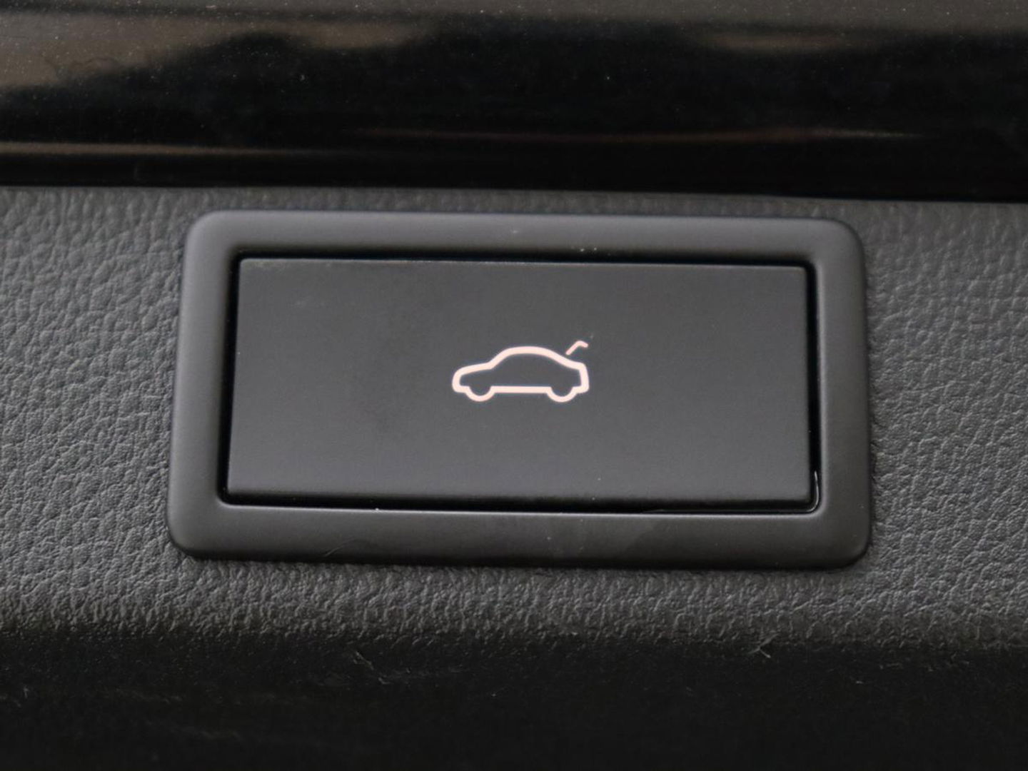 Škoda Octavia 1.4 TSI iV PHEV Business Edition | Head-Up | Stoelverwarming | Adaptive cruise | Camera | Carplay | Sfeerverlichting | Massage | Achterbankverwarming | Navigatie | PHEV | Plug In