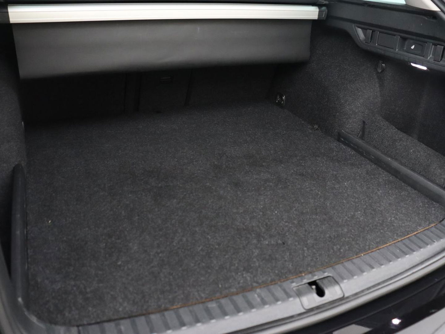 Škoda Octavia 1.4 TSI iV PHEV Business Edition | Head-Up | Stoelverwarming | Adaptive cruise | Camera | Carplay | Sfeerverlichting | Massage | Achterbankverwarming | Navigatie | PHEV | Plug In