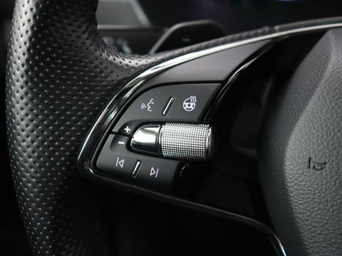 Škoda Octavia 1.4 TSI iV PHEV Business Edition | Head-Up | Stoelverwarming | Adaptive cruise | Camera | Carplay | Sfeerverlichting | Massage | Achterbankverwarming | Navigatie | PHEV | Plug In