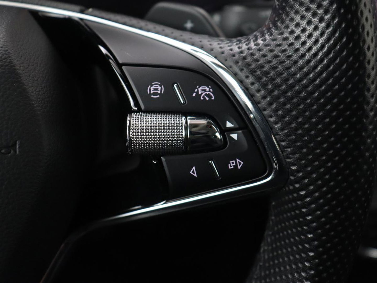 Škoda Octavia 1.4 TSI iV PHEV Business Edition | Head-Up | Stoelverwarming | Adaptive cruise | Camera | Carplay | Sfeerverlichting | Massage | Achterbankverwarming | Navigatie | PHEV | Plug In