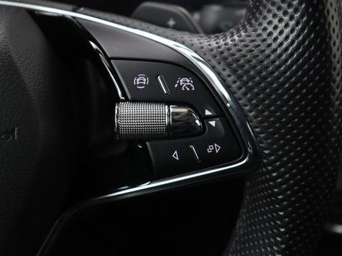 Škoda Octavia 1.4 TSI iV PHEV Business Edition | Head-Up | Stoelverwarming | Adaptive cruise | Camera | Carplay | Sfeerverlichting | Massage | Achterbankverwarming | Navigatie | PHEV | Plug In