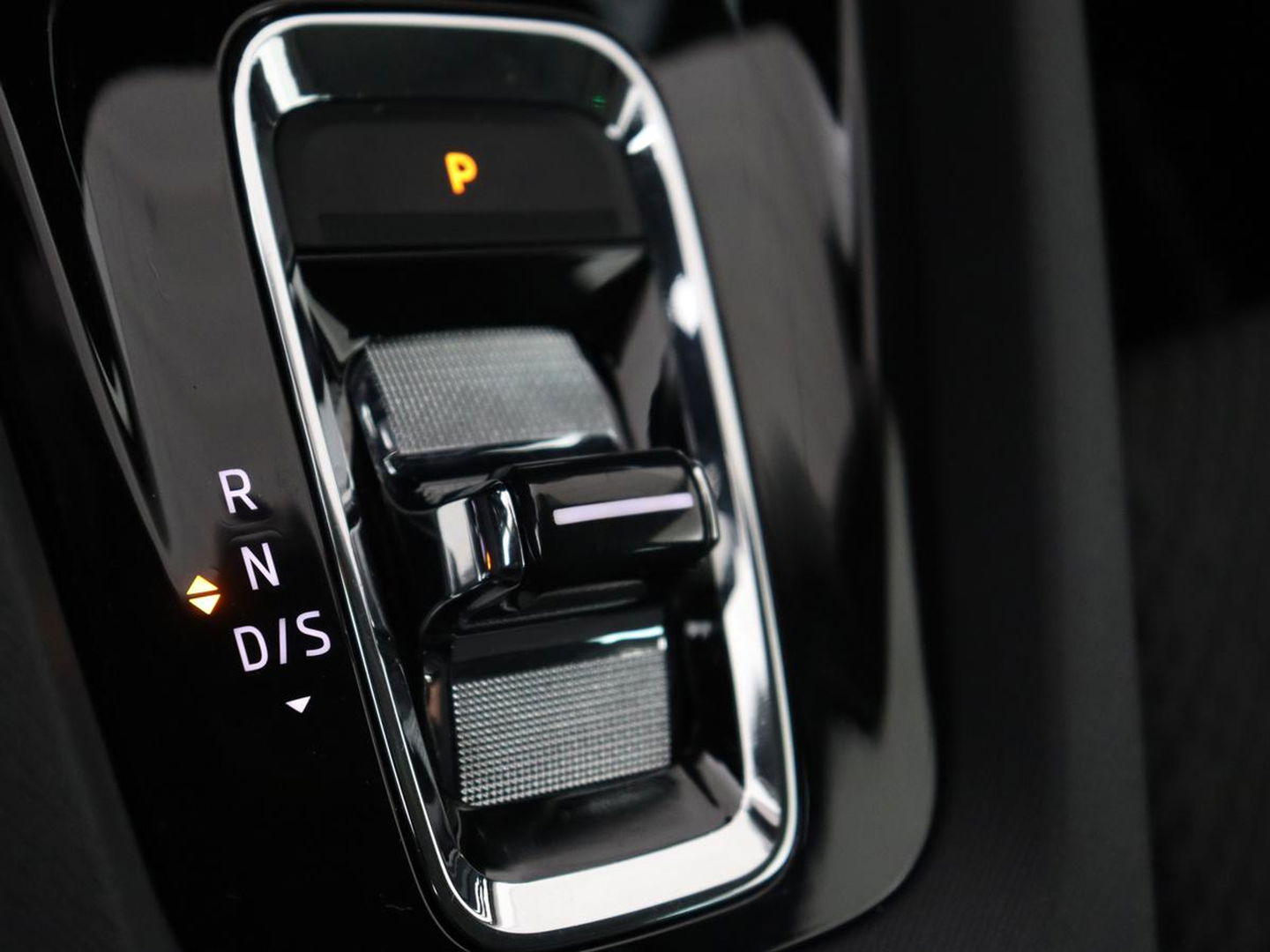 Škoda Octavia 1.4 TSI iV PHEV Business Edition | Head-Up | Stoelverwarming | Adaptive cruise | Camera | Carplay | Sfeerverlichting | Massage | Achterbankverwarming | Navigatie | PHEV | Plug In