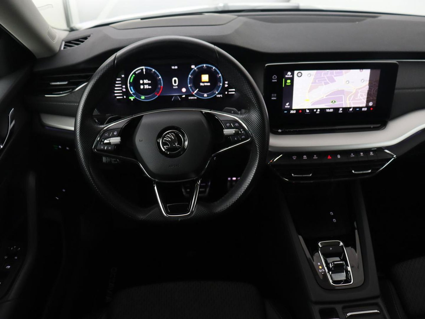 Škoda Octavia 1.4 TSI iV PHEV Business Edition | Head-Up | Stoelverwarming | Adaptive cruise | Camera | Carplay | Sfeerverlichting | Massage | Achterbankverwarming | Navigatie | PHEV | Plug In