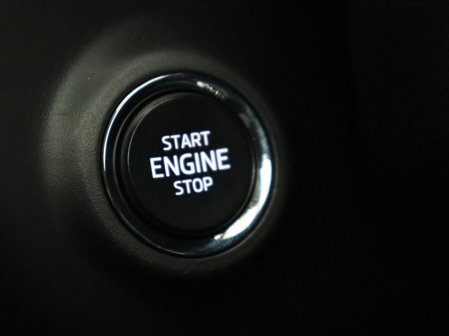 Škoda Octavia 1.4 TSI iV PHEV Business Edition | Head-Up | Stoelverwarming | Adaptive cruise | Camera | Carplay | Sfeerverlichting | Massage | Achterbankverwarming | Navigatie | PHEV | Plug In