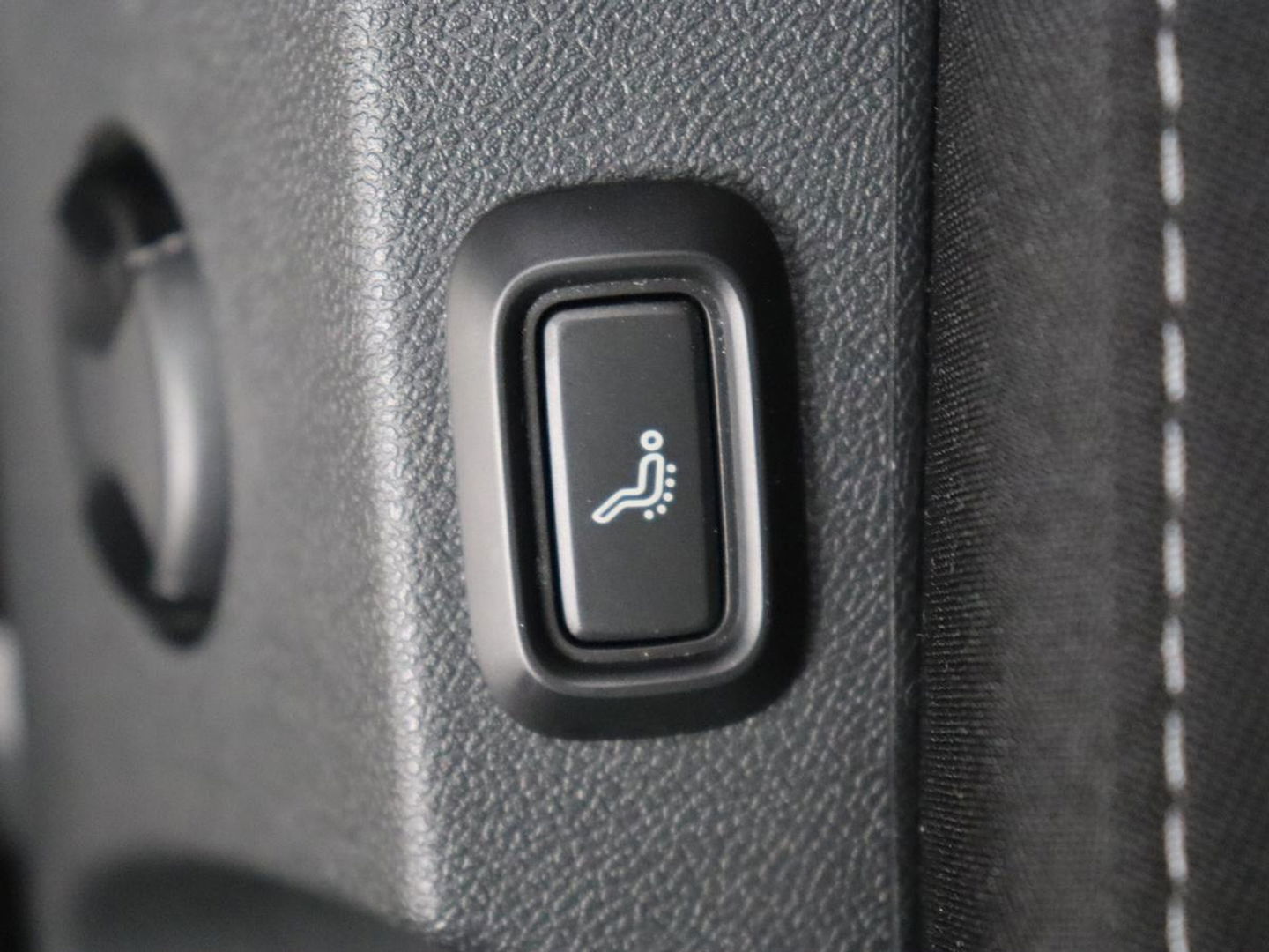 Škoda Octavia 1.4 TSI iV PHEV Business Edition | Head-Up | Stoelverwarming | Adaptive cruise | Camera | Carplay | Sfeerverlichting | Massage | Achterbankverwarming | Navigatie | PHEV | Plug In