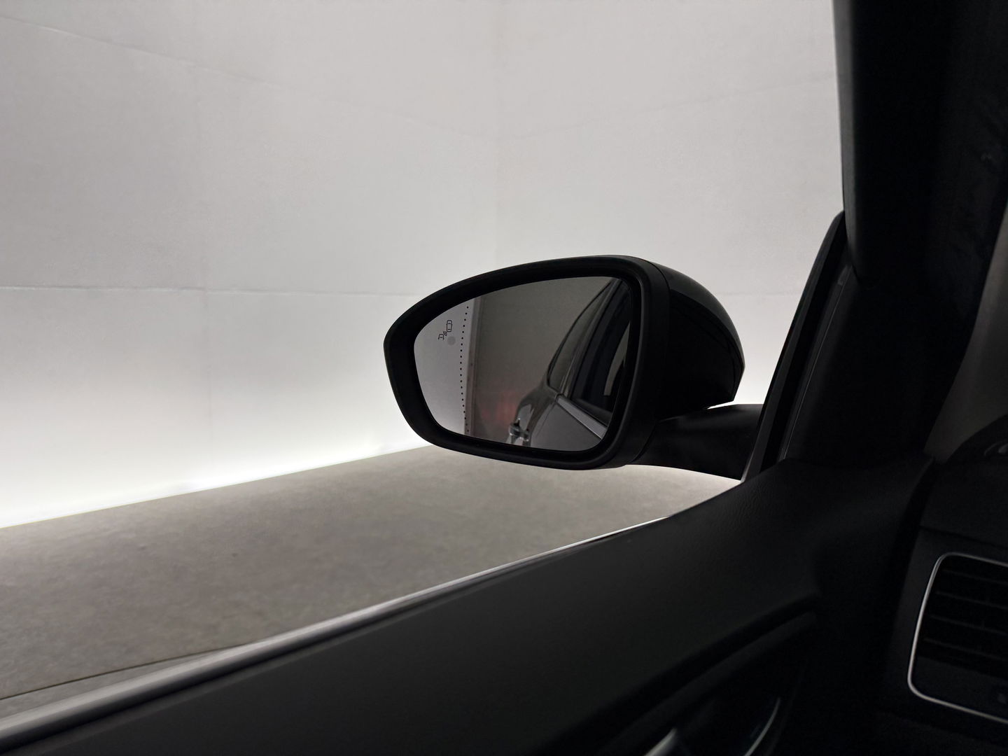 Renault Mégane 1.6 e-Tech Plug-in Intens | SOH 95% | Adap. Cruise | Virtual | Sfeer | HuD | Stoel/Stuur verw. | Camera | Carplay | Keyless