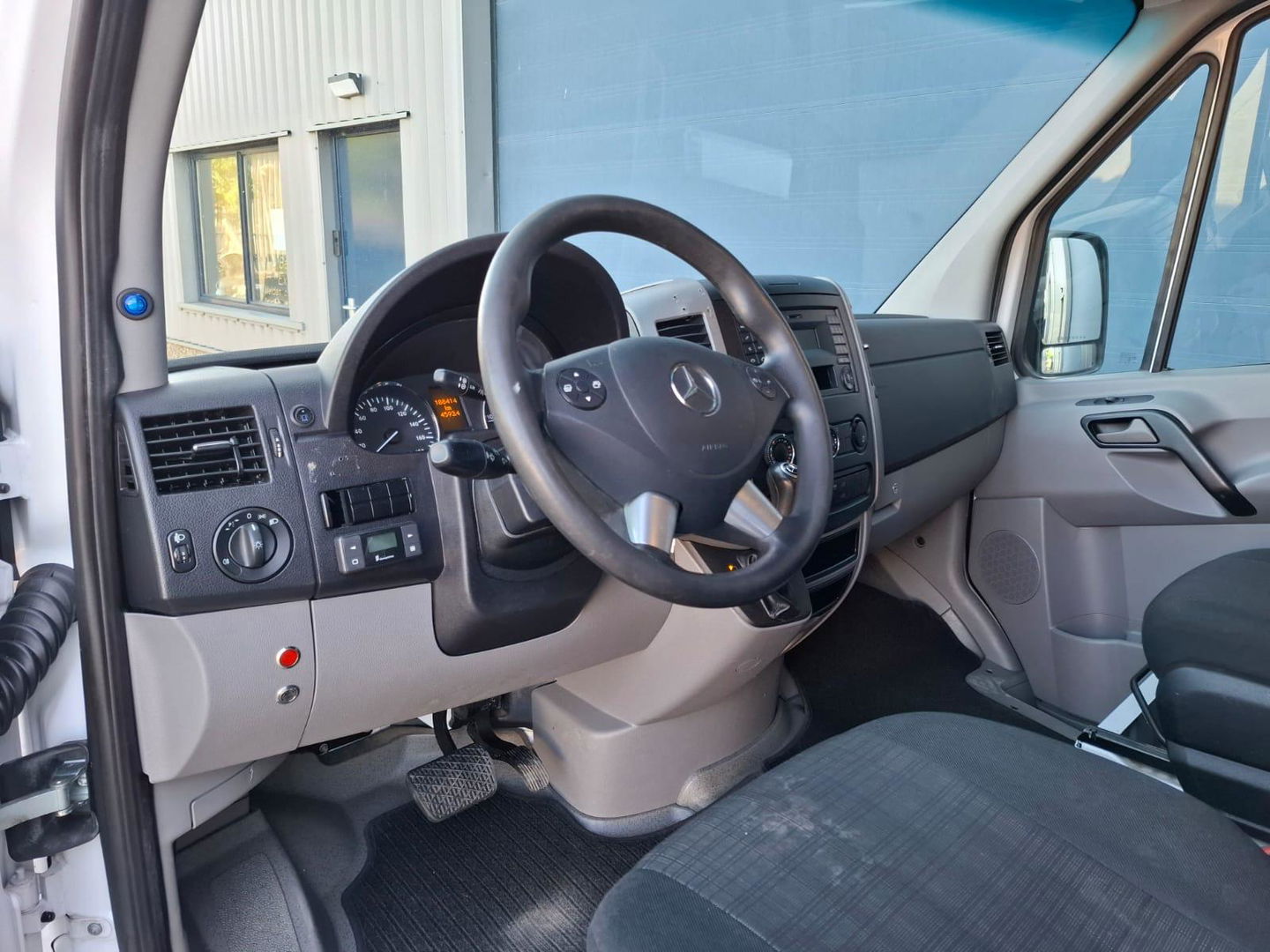 Mercedes-Benz Sprinter 313 2.2 CDI 366 EHD 3500 KG / L2H2 / AIRCO / CRUISE CONTROLE / TREKHAAK / AUTOMAAT