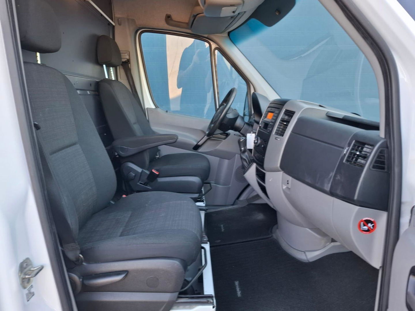 Mercedes-Benz Sprinter 313 2.2 CDI 366 EHD 3500 KG / L2H2 / AIRCO / CRUISE CONTROLE / TREKHAAK / AUTOMAAT