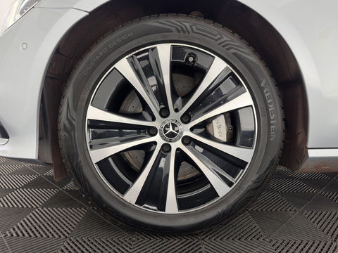 Mercedes-Benz E-Klasse Estate 300 de Luxury Line ( Plug-in ) (INCL-BTW) Aut. *LEATHER | FULL-LED | WIDESCREEN-COCKPIT | BLIND-SPOT | AMBIENT-LIGHT | HEATED-SPORTSEATS | CAMERA | DAB+ | NAVI-FULLMAP | PDC | ADAPTIVE-CRUISE | ECC | 18''ALU*