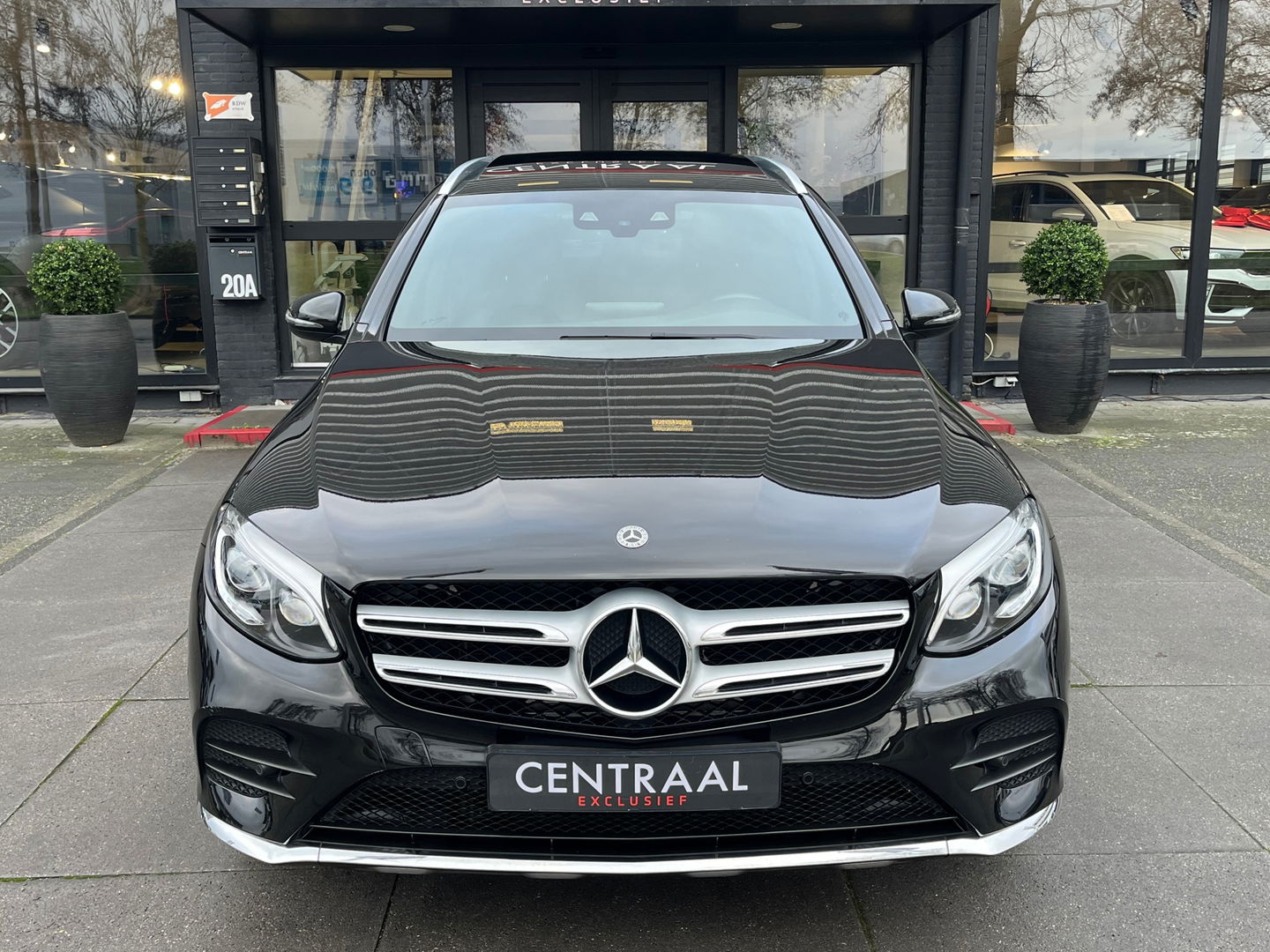 Mercedes-Benz GLC 250 4MATIC AMG|Pano|Burmester|Camera|Stoelverwarming|Ambient Light|NL-Auto|211PK