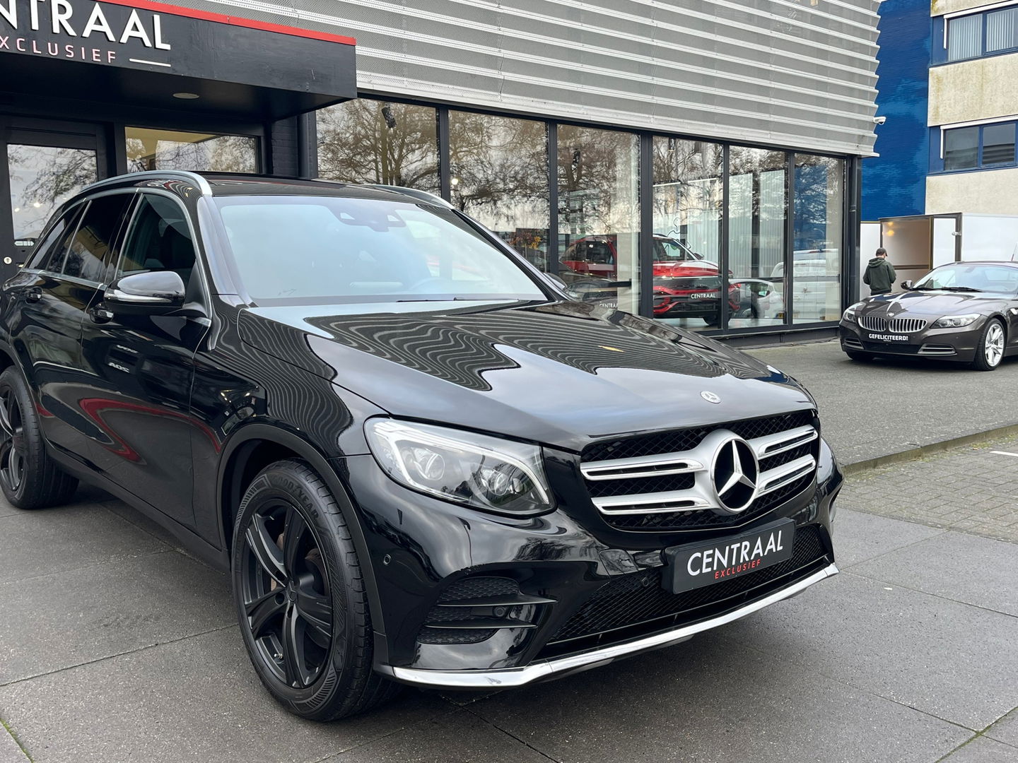 Mercedes-Benz GLC 250 4MATIC AMG|Pano|Burmester|Camera|Stoelverwarming|Ambient Light|NL-Auto|211PK