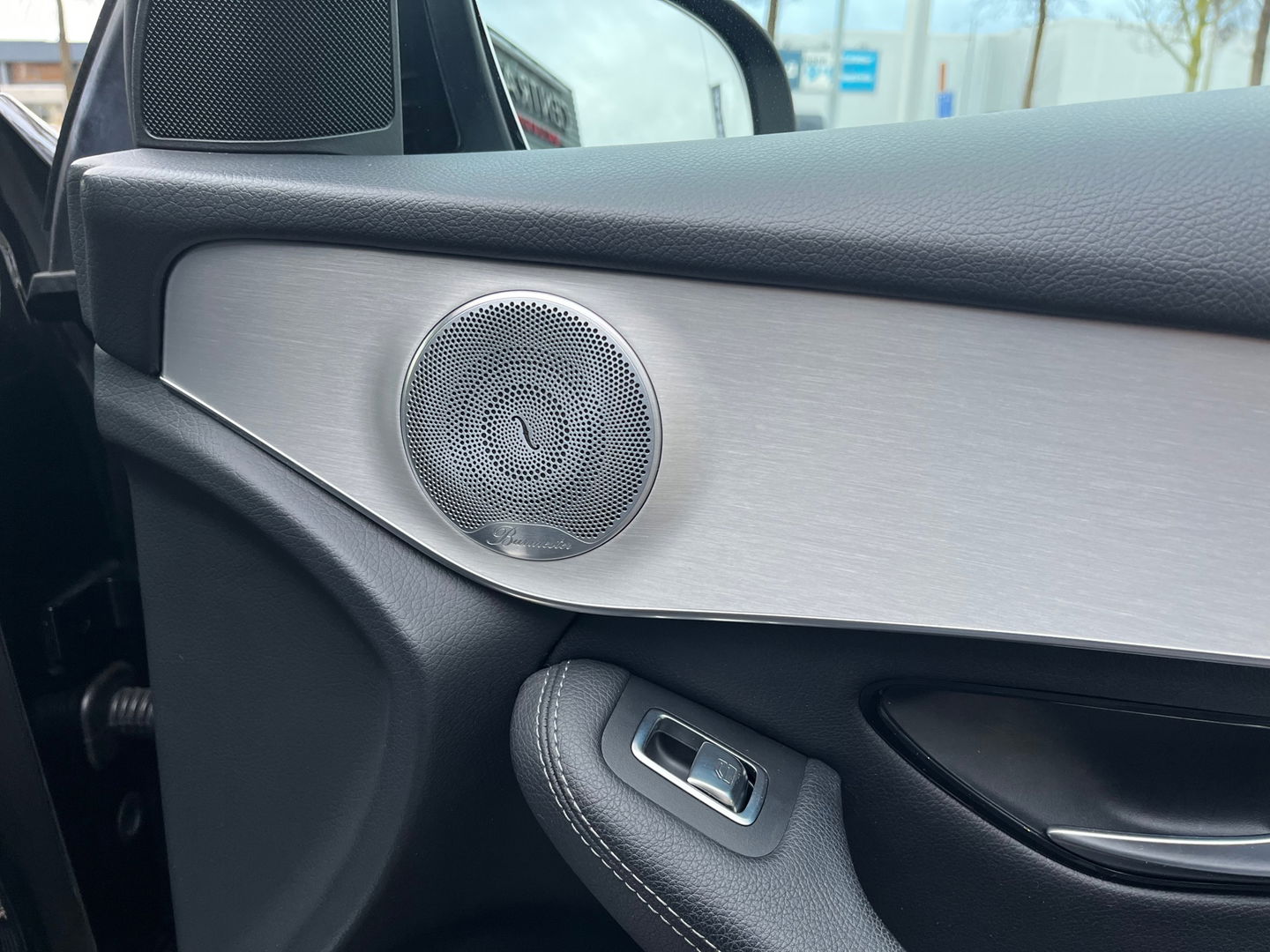 Mercedes-Benz GLC 250 4MATIC AMG|Pano|Burmester|Camera|Stoelverwarming|Ambient Light|NL-Auto|211PK