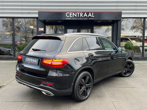 Mercedes-Benz GLC 250 4MATIC AMG|Pano|Burmester|Camera|Stoelverwarming|Ambient Light|NL-Auto|211PK