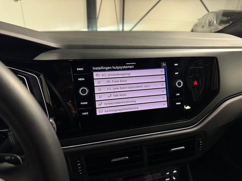 Volkswagen Taigo 1.5 TSI R-Line PANO KEYLESS VOL'