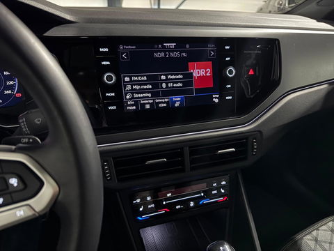 Volkswagen Taigo 1.5 TSI R-Line PANO KEYLESS VOL'