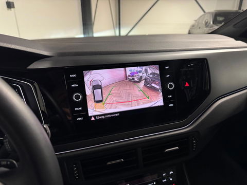 Volkswagen Taigo 1.5 TSI R-Line PANO KEYLESS VOL'