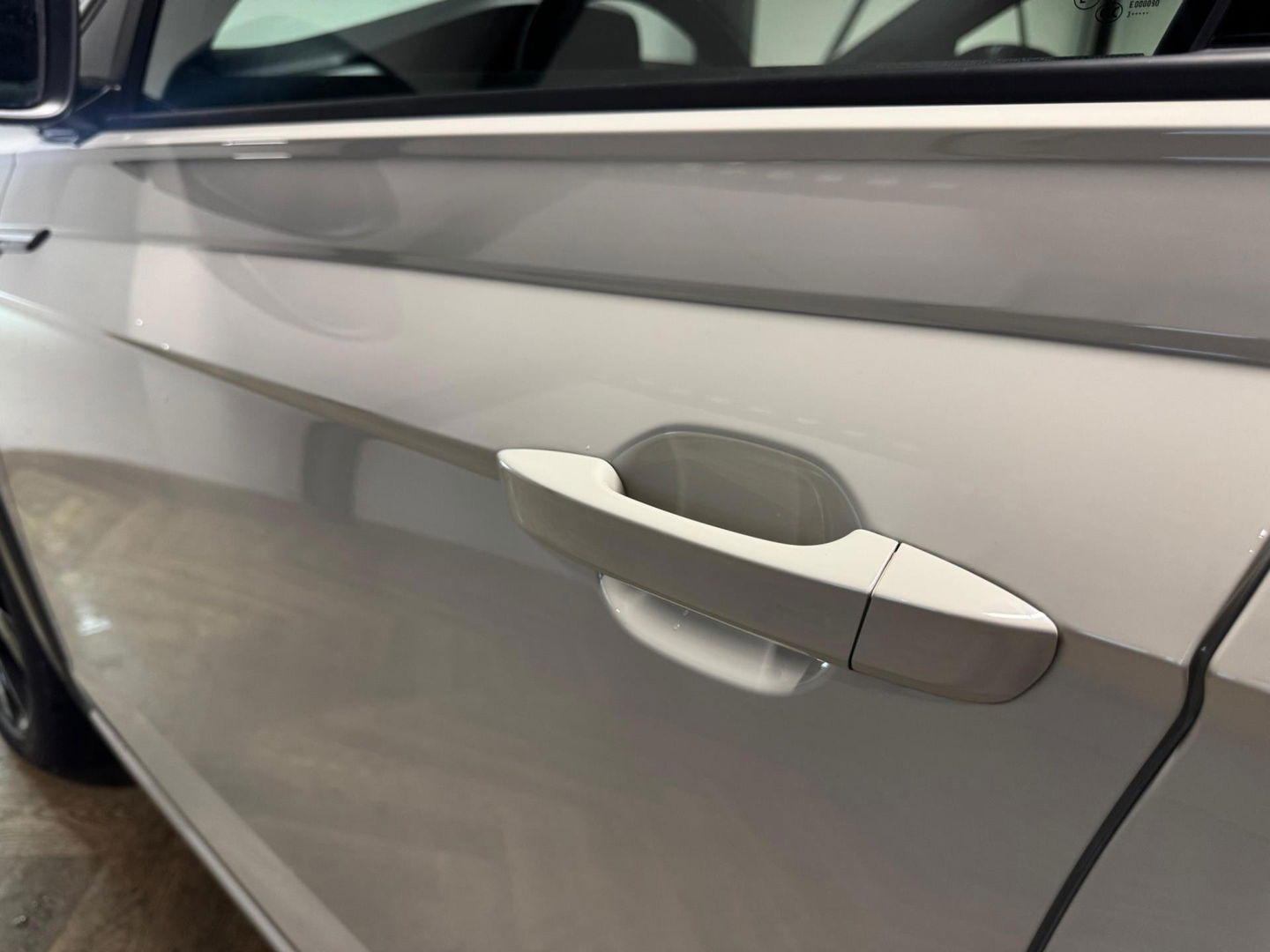 Volkswagen Taigo 1.5 TSI R-Line PANO KEYLESS VOL'