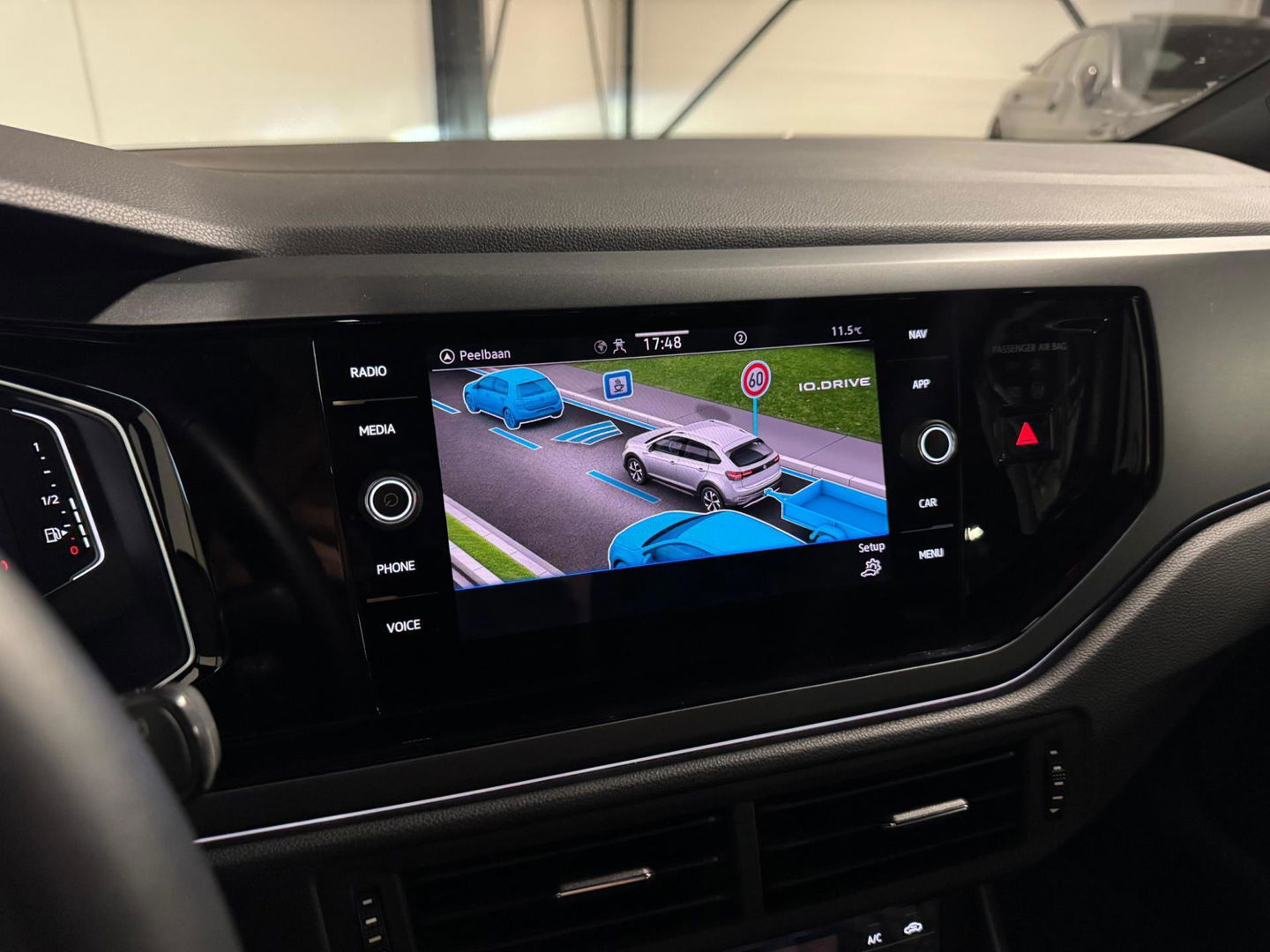 Volkswagen Taigo 1.5 TSI R-Line PANO KEYLESS VOL'