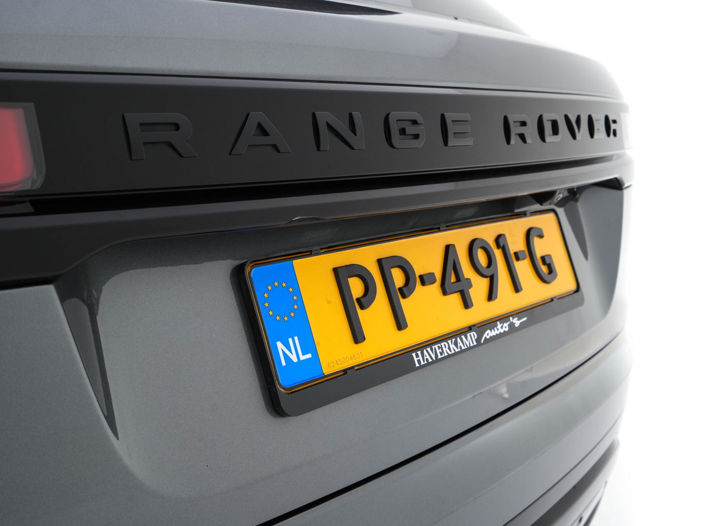 Land Rover Range Rover Velar 3.0 V6 AWD HSE Aut. *PANO | LEATHER | FULL-LED | MEMORY-PACK | BLIND-SPOT | MERIDIAN-SURROUND | DIGI-COCKPIT | CAMERA | KEYLESS | HEATED-COMFORTSEATS | PRIVACY-GLASS | SHIFT-PADDLES | 21 "ALU*