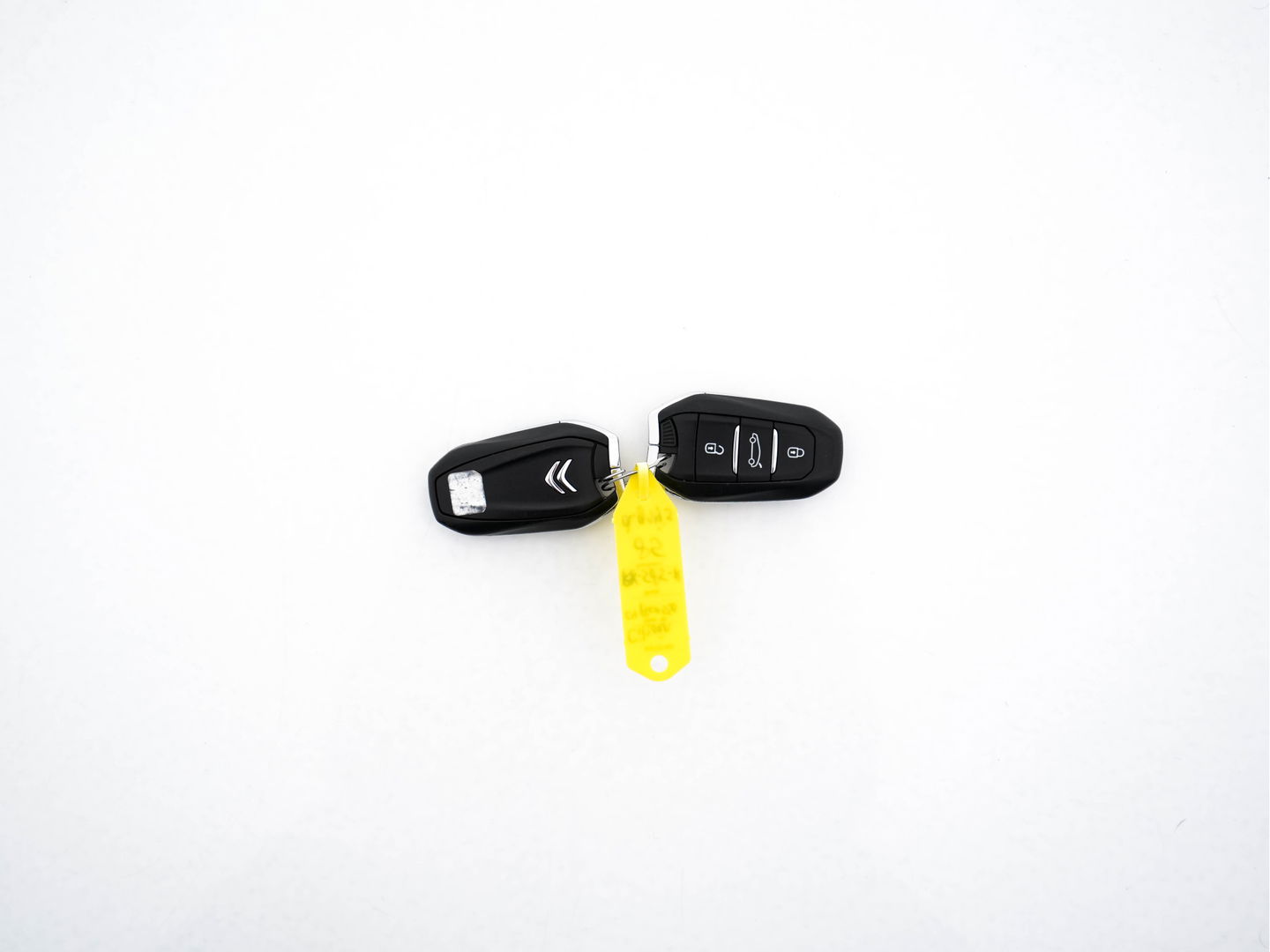 Citroën Grand C4 Picasso 1.2 PureTech Business [ 7-Pers ] Aut. *PANO-WINDOW | NAVI-FULLMAP | DIGI-COCKPIT | KEYLESS | CAMERA | COMFORT-SEATS | ECC | PDC | CRUISE | TOWBAR | PRIVACY-GLASS | SHIFT-PADDLES | 17''ALU*