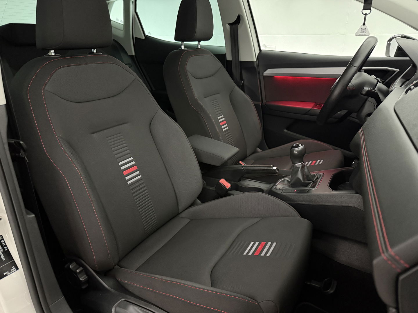 SEAT Ibiza TSI FR Business Intense | Sfeer | Camera | Carplay | Cruise | Clima | Navigatie | NAP