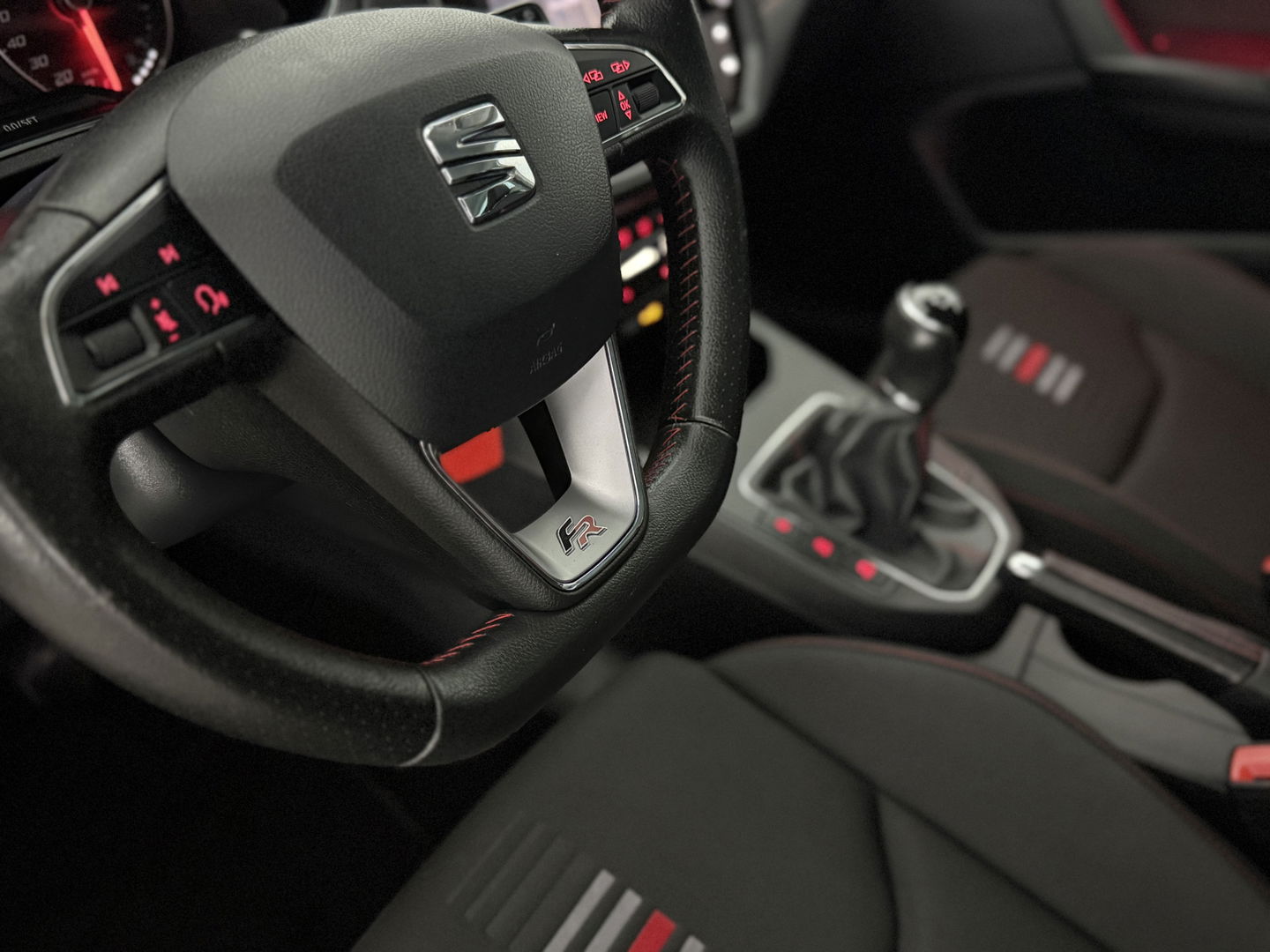 SEAT Ibiza TSI FR Business Intense | Sfeer | Camera | Carplay | Cruise | Clima | Navigatie | NAP