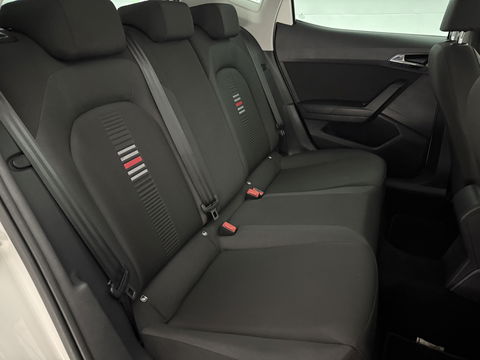 SEAT Ibiza TSI FR Business Intense | Sfeer | Camera | Carplay | Cruise | Clima | Navigatie | NAP