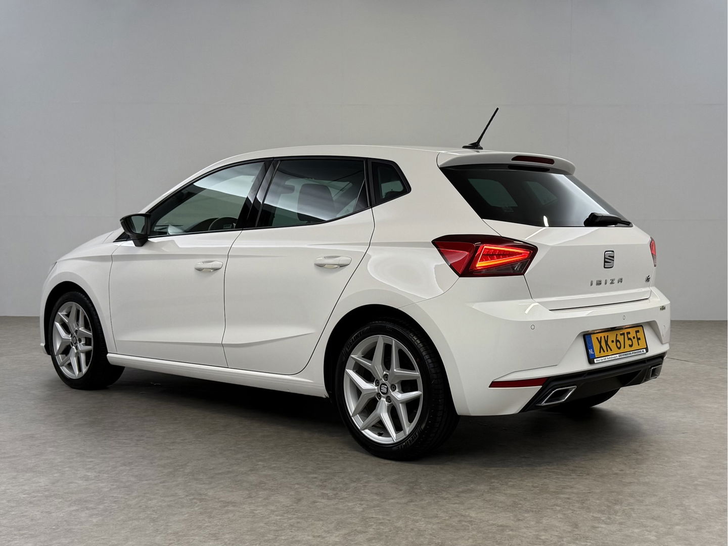 SEAT Ibiza TSI FR Business Intense | Sfeer | Camera | Carplay | Cruise | Clima | Navigatie | NAP