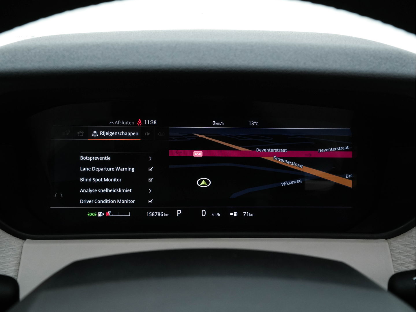 Land Rover Range Rover Velar 3.0 V6 AWD HSE Aut. *PANO | LEATHER | FULL-LED | MEMORY-PACK | BLIND-SPOT | MERIDIAN-SURROUND | DIGI-COCKPIT | CAMERA | KEYLESS | HEATED-COMFORTSEATS | PRIVACY-GLASS | SHIFT-PADDLES | 21 "ALU*