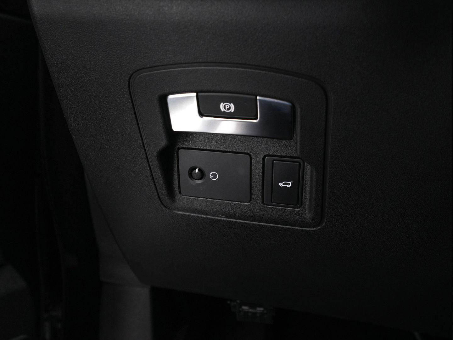 Land Rover Range Rover Velar 3.0 V6 AWD HSE Aut. *PANO | LEATHER | FULL-LED | MEMORY-PACK | BLIND-SPOT | MERIDIAN-SURROUND | DIGI-COCKPIT | CAMERA | KEYLESS | HEATED-COMFORTSEATS | PRIVACY-GLASS | SHIFT-PADDLES | 21 "ALU*