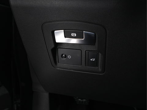 Land Rover Range Rover Velar 3.0 V6 AWD HSE Aut. *PANO | LEATHER | FULL-LED | MEMORY-PACK | BLIND-SPOT | MERIDIAN-SURROUND | DIGI-COCKPIT | CAMERA | KEYLESS | HEATED-COMFORTSEATS | PRIVACY-GLASS | SHIFT-PADDLES | 21 "ALU*