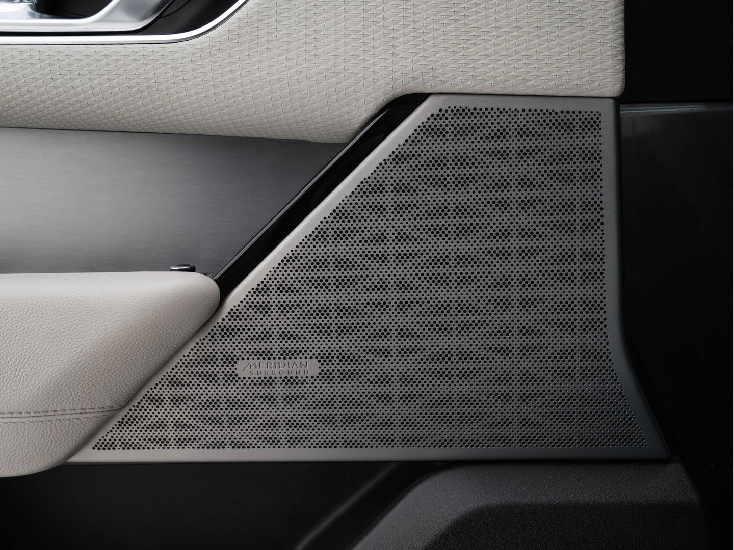 Land Rover Range Rover Velar 3.0 V6 AWD HSE Aut. *PANO | LEATHER | FULL-LED | MEMORY-PACK | BLIND-SPOT | MERIDIAN-SURROUND | DIGI-COCKPIT | CAMERA | KEYLESS | HEATED-COMFORTSEATS | PRIVACY-GLASS | SHIFT-PADDLES | 21 "ALU*