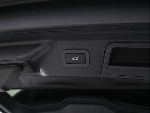 Land Rover Range Rover Velar 3.0 V6 AWD HSE Aut. *PANO | LEATHER | FULL-LED | MEMORY-PACK | BLIND-SPOT | MERIDIAN-SURROUND | DIGI-COCKPIT | CAMERA | KEYLESS | HEATED-COMFORTSEATS | PRIVACY-GLASS | SHIFT-PADDLES | 21 "ALU*