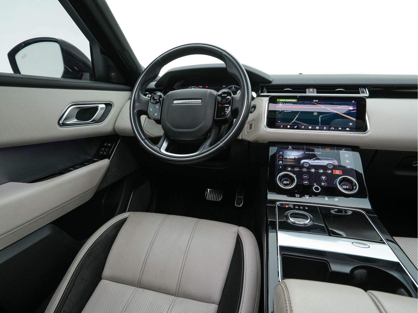 Land Rover Range Rover Velar 3.0 V6 AWD HSE Aut. *PANO | LEATHER | FULL-LED | MEMORY-PACK | BLIND-SPOT | MERIDIAN-SURROUND | DIGI-COCKPIT | CAMERA | KEYLESS | HEATED-COMFORTSEATS | PRIVACY-GLASS | SHIFT-PADDLES | 21 "ALU*