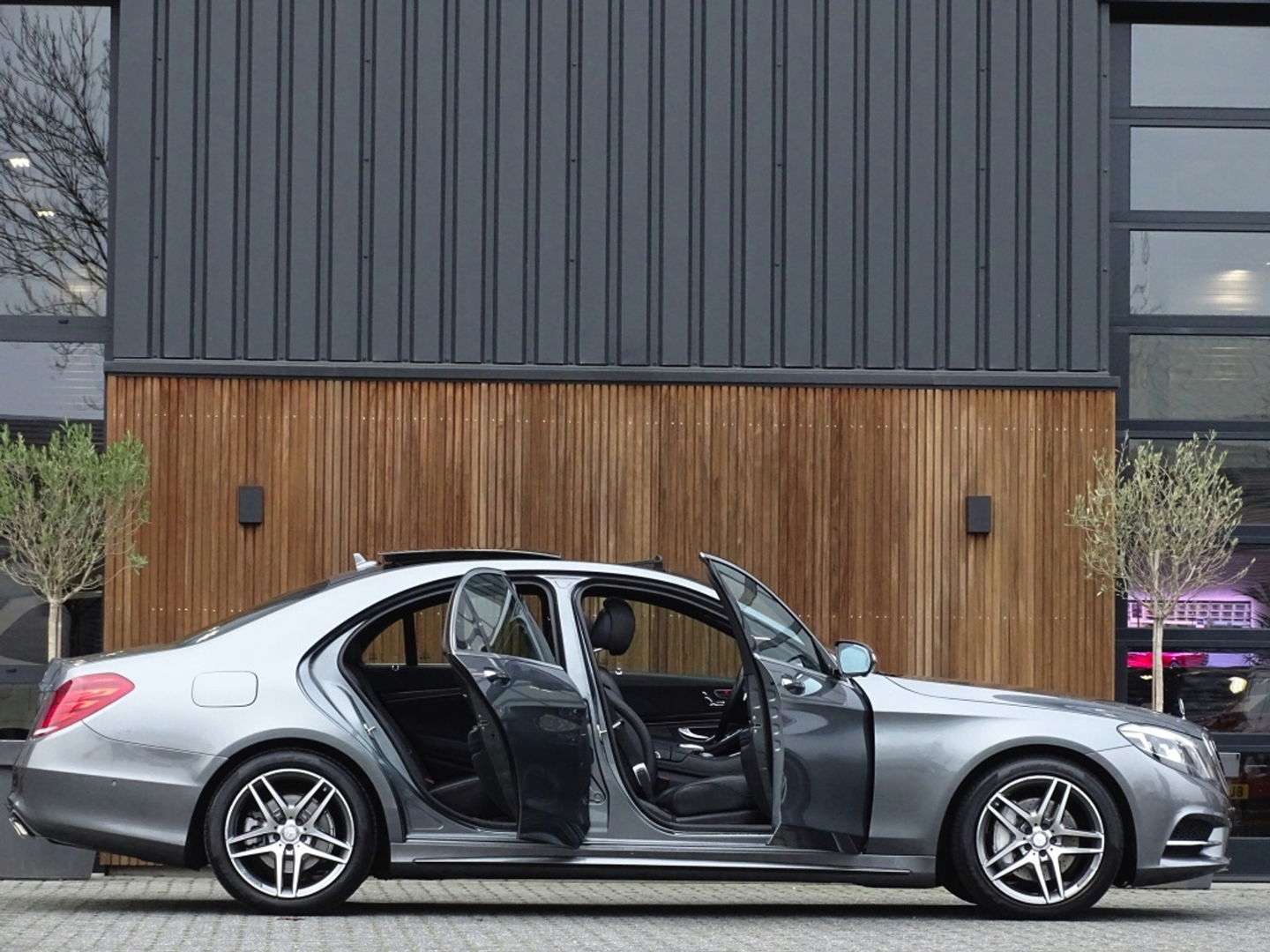 Mercedes-Benz S-Klasse 350 V6 BlueTEC Prestige Plus / AMG / panorama / LED