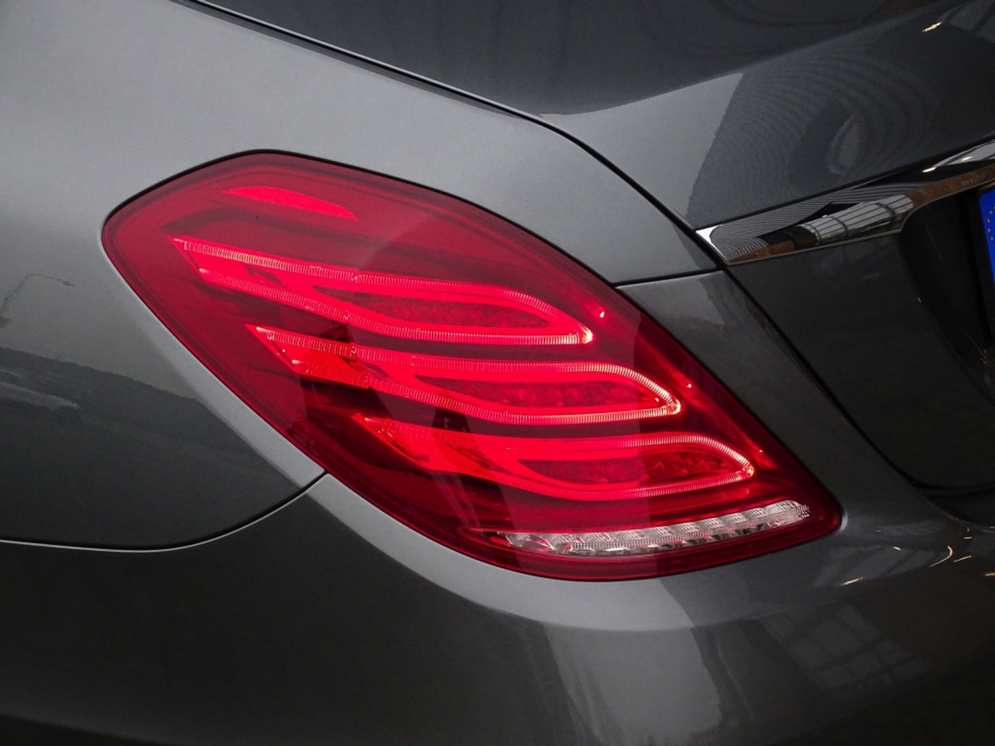 Mercedes-Benz S-Klasse 350 V6 BlueTEC Prestige Plus / AMG / panorama / LED