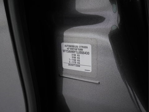 Citroën Grand C4 Picasso 1.2 PureTech Business [ 7-Pers ] Aut. *PANO-WINDOW | NAVI-FULLMAP | DIGI-COCKPIT | KEYLESS | CAMERA | COMFORT-SEATS | ECC | PDC | CRUISE | TOWBAR | PRIVACY-GLASS | SHIFT-PADDLES | 17''ALU*