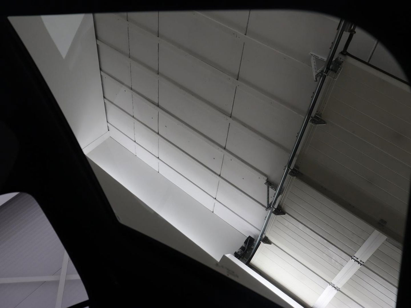 Mercedes-Benz A-Klasse 250e AMG | Panoramadak | Stoelverwarming | Carplay | Leder/Alcantara | Camera | Sfeerverlichting | Navigatie | Park Assist | Climate control | Full LED | PHEV | Plug In