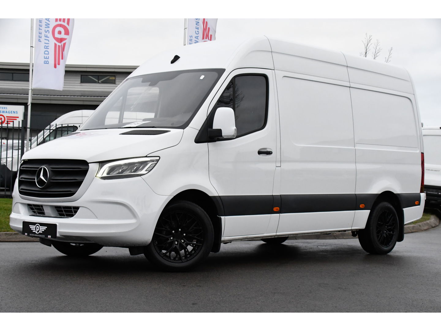 Mercedes-Benz Sprinter 317 1.9 CDI L2H2 RWD PB Edition Camera, Cruise, Carplay, 170pk, Automaat, LED, Multimedia, Trekhaak,