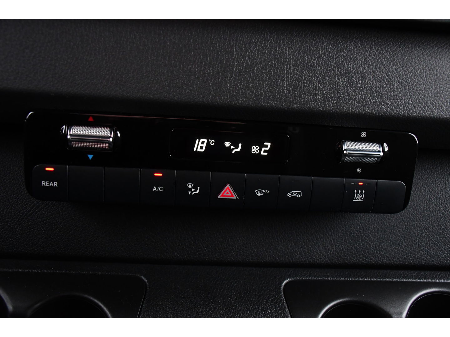 Mercedes-Benz Sprinter 317 1.9 CDI L2H2 RWD PB Edition Camera, Cruise, Carplay, 170pk, Automaat, LED, Multimedia, Trekhaak,